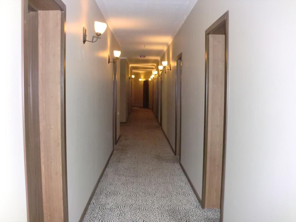 Hotel Cristal Palace Tiflis Dış mekan fotoğraf